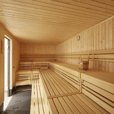 Reetland Am Meer - Premium Reetdachvilla Mit 2 Schlafzimmern, Sauna Und Kamin E04 Dranske Exterior photo